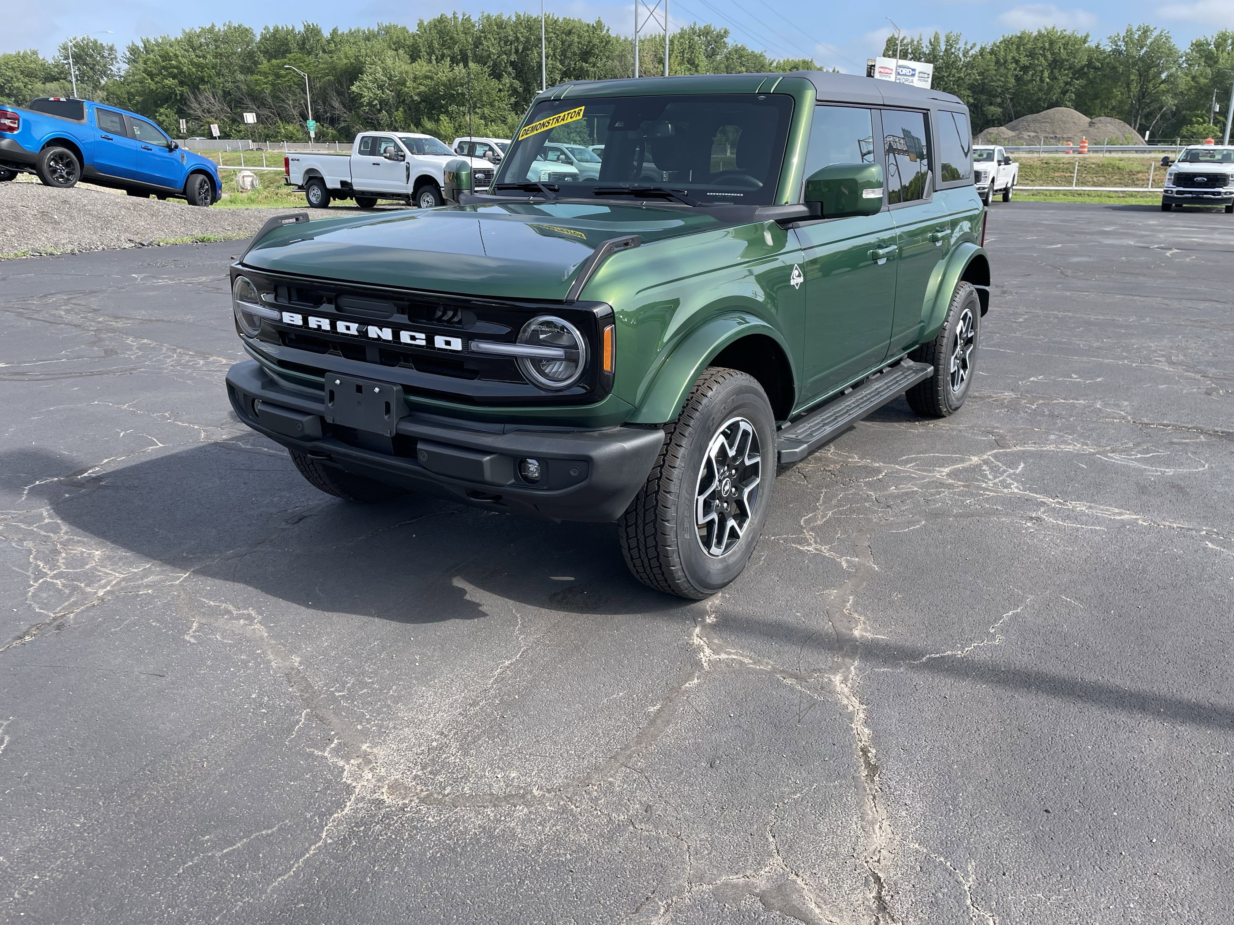 New 2024 Ford Bronco Outer Banks® Door in East Peoria #2436717