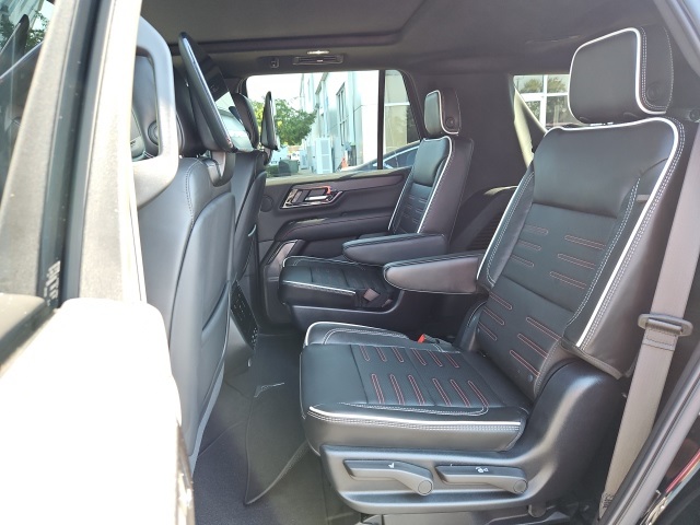 2025 Gmc Yukon AT4 Ultimate photo 16