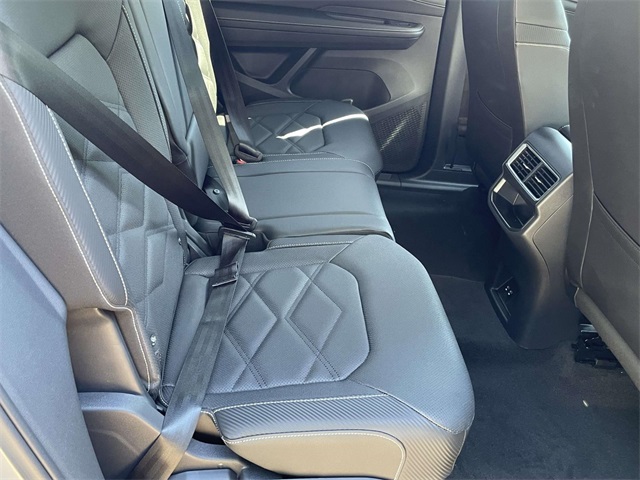 2026 Volkswagen Atlas Cross Sport SE Technology photo 15