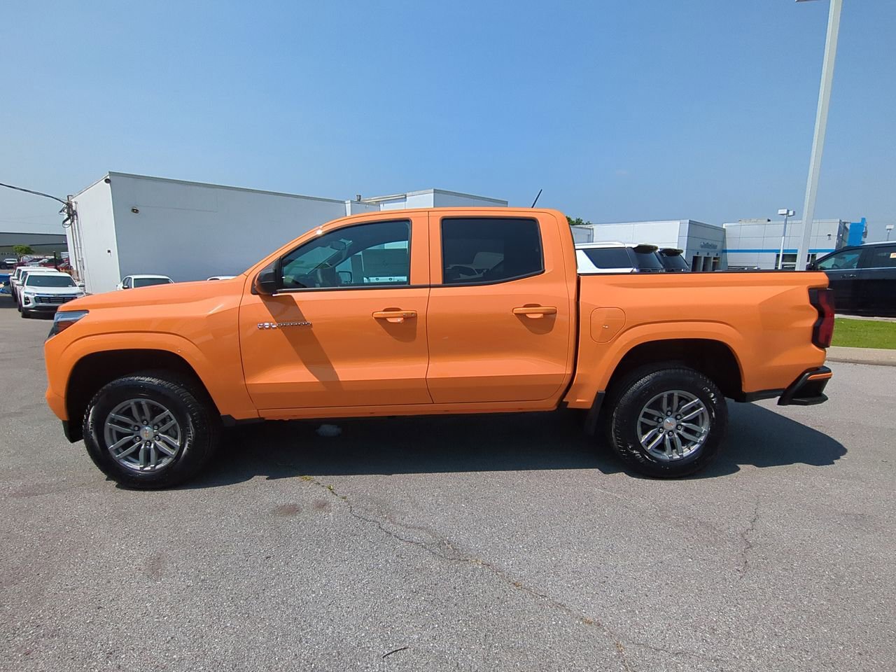 2025 Chevrolet Colorado Work Truck LT photo 4