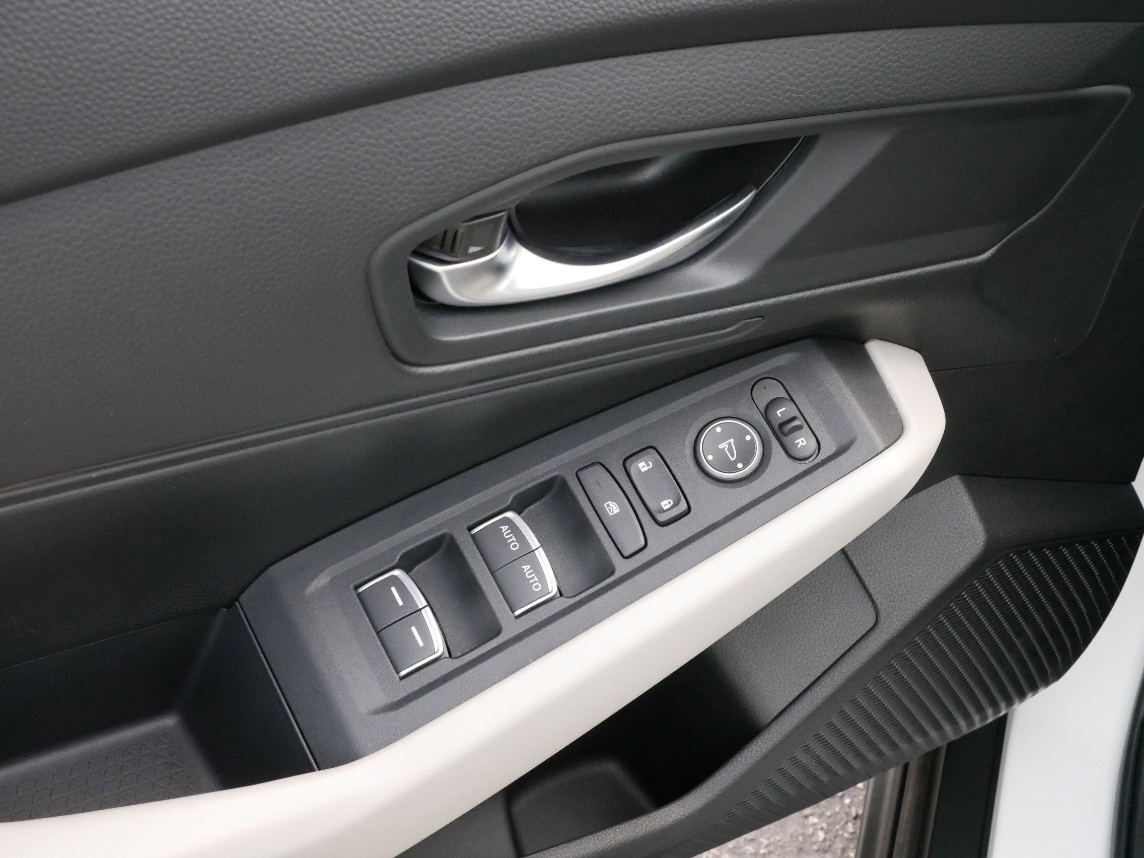 2024 Honda Accord LX photo 12
