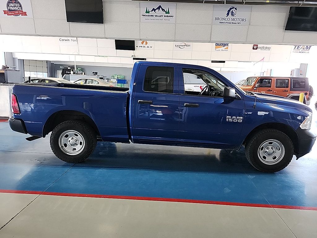 2017 Ram 1500 Tradesman photo 5
