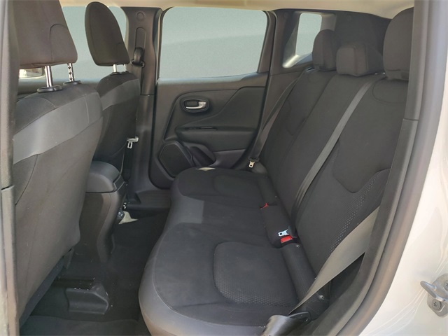 2020 Jeep Renegade Altitude photo 27