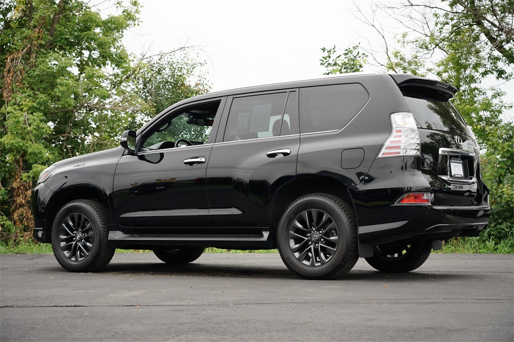 2023 Lexus GX 460 Premium photo 3