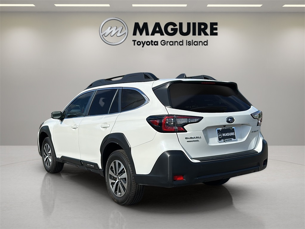 2023 Subaru Outback Premium photo 3