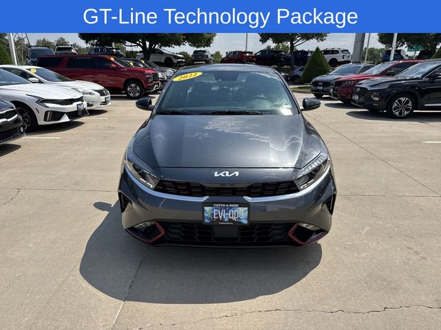 2022 Kia Forte GT-Line photo 3