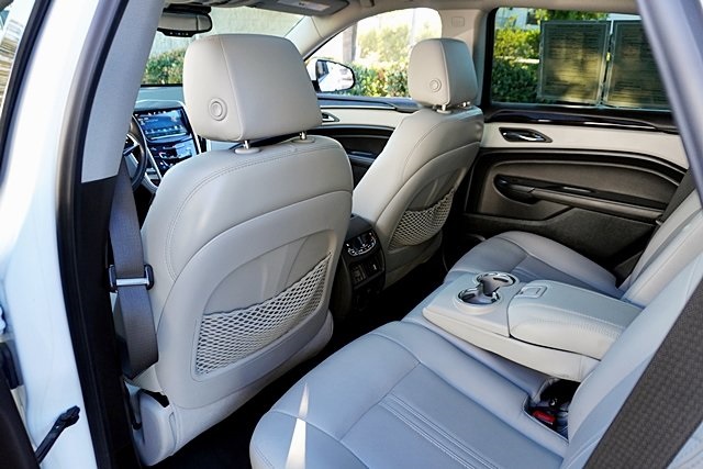 Used 2015 White Cadillac Premium image 18