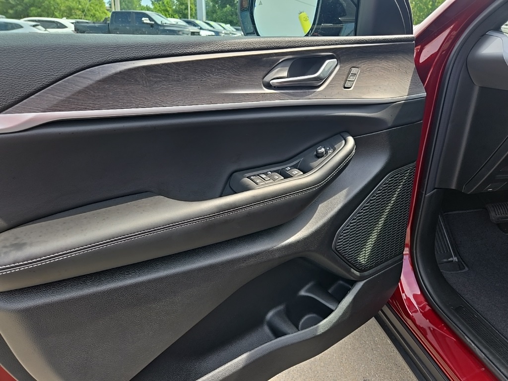2025 Jeep Grand Cherokee Limited photo 27