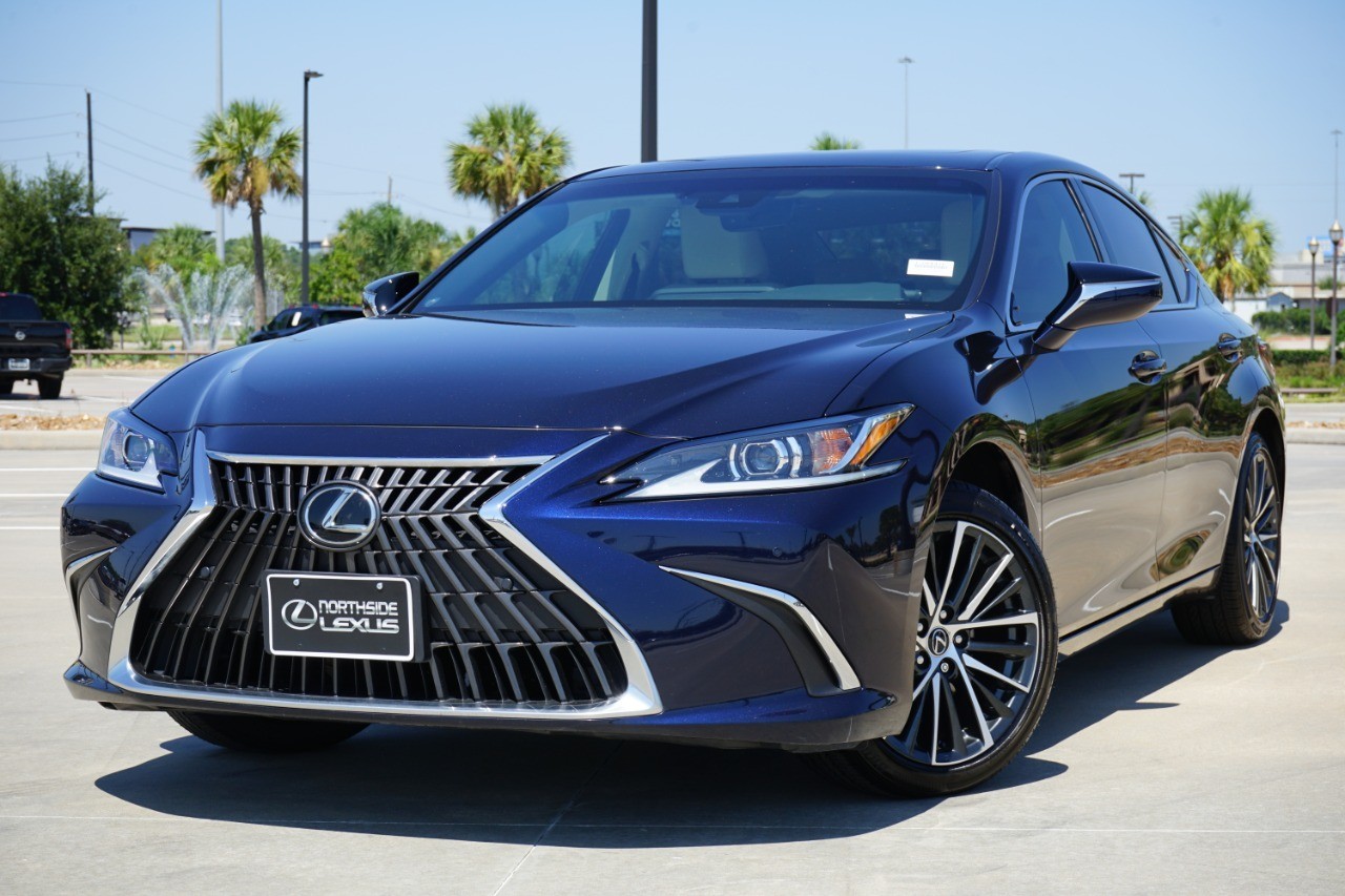 2025 Lexus ES 350 photo 2