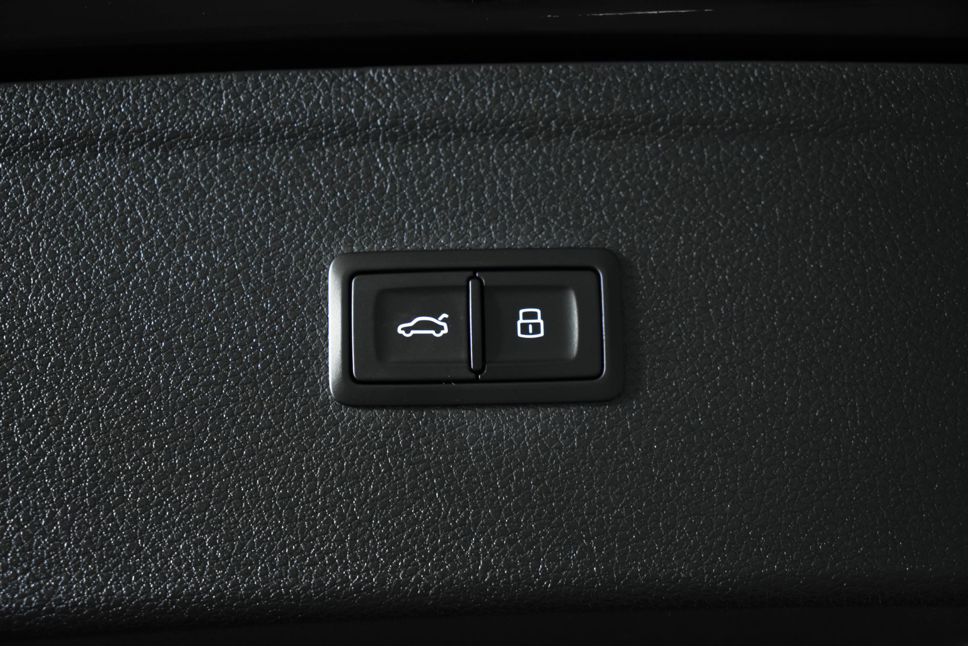2021 Audi Q5 45 Premium photo 25