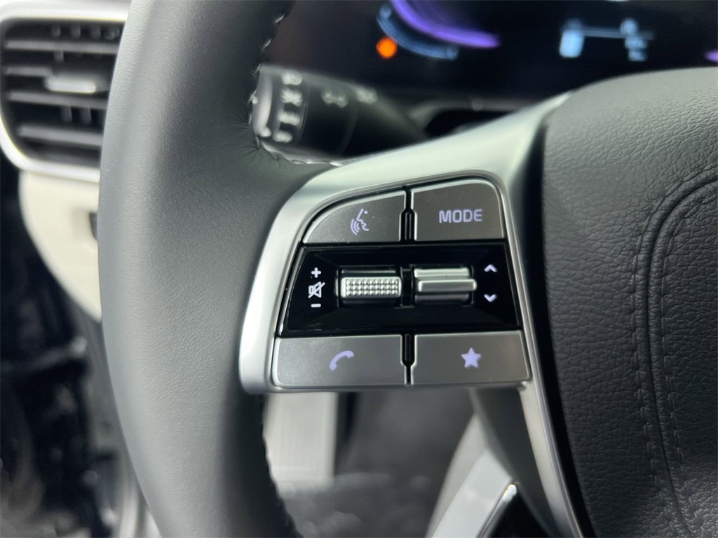 2025 Kia Telluride S photo 12