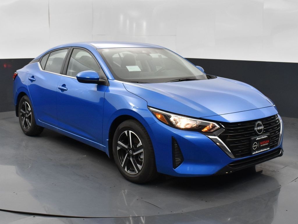 2025 Nissan Sentra SV's photo
