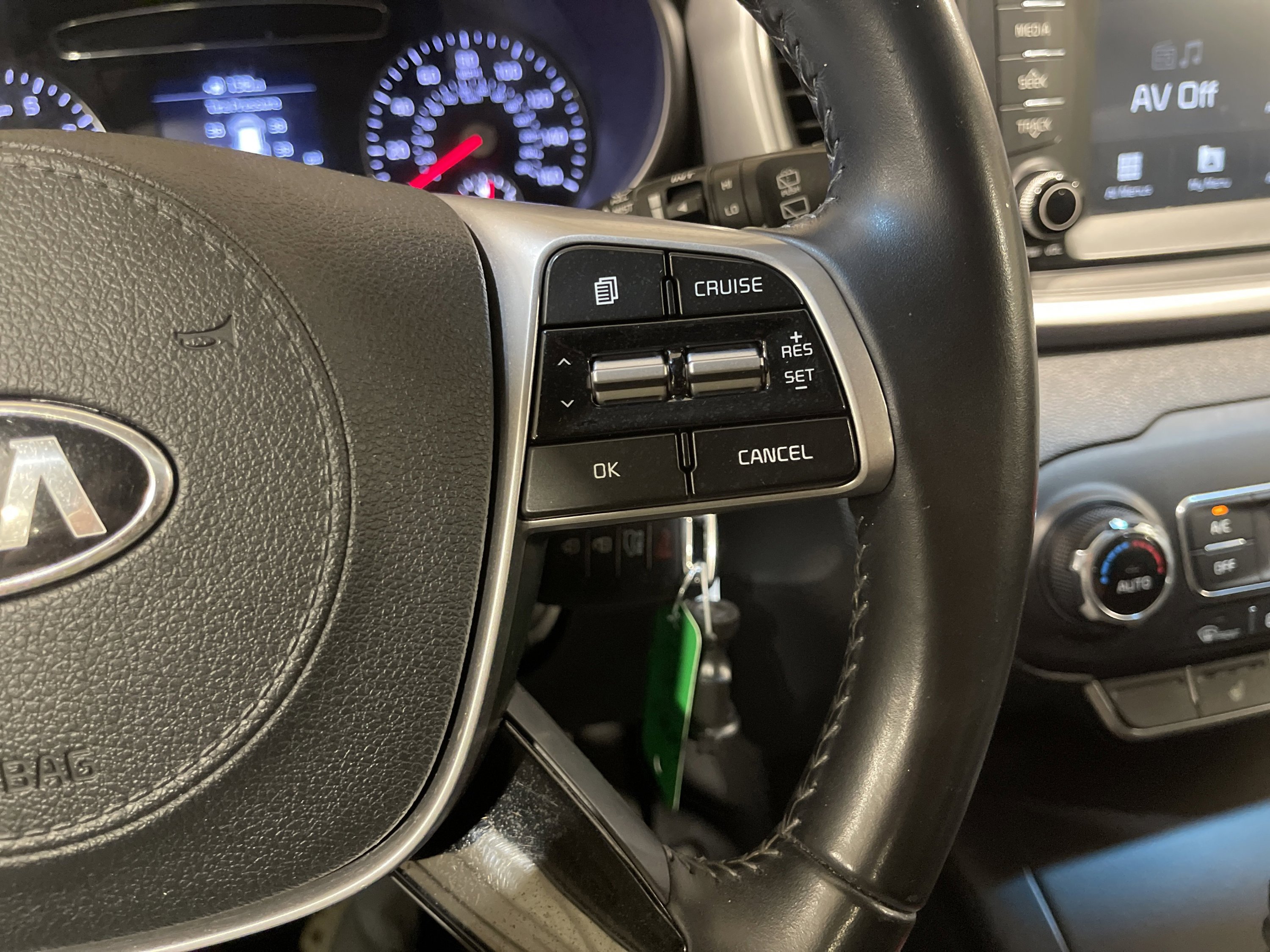 2020 Kia Sorento LX S photo 16
