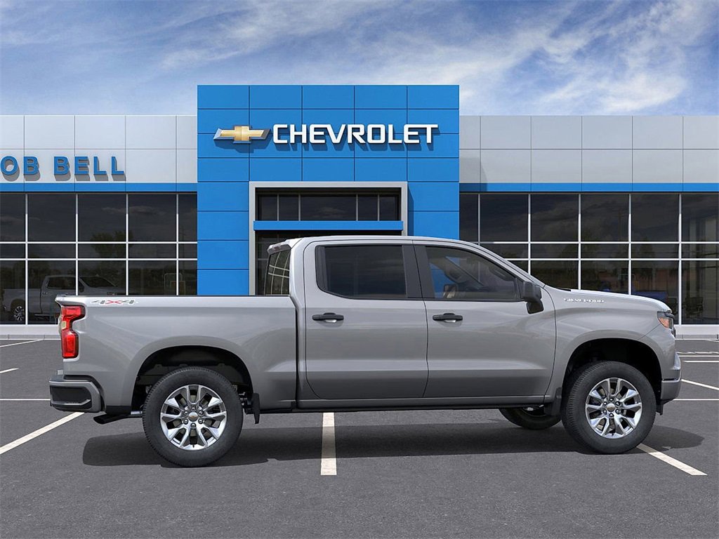 2026 Chevrolet Silverado 1500 Custom photo 4