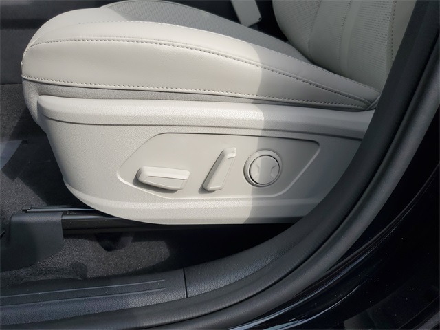 2025 Kia Sorento S photo 15