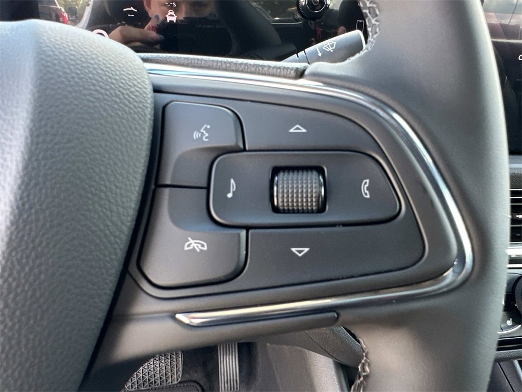 2026 Buick Envista ST photo 25