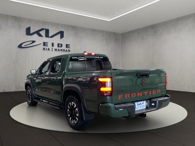 2022 Nissan Frontier PRO-4X photo 2