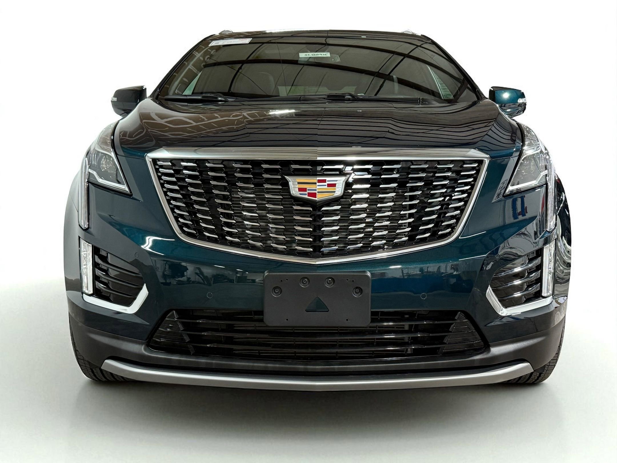 2025 Cadillac XT5 Premium Luxury photo 3