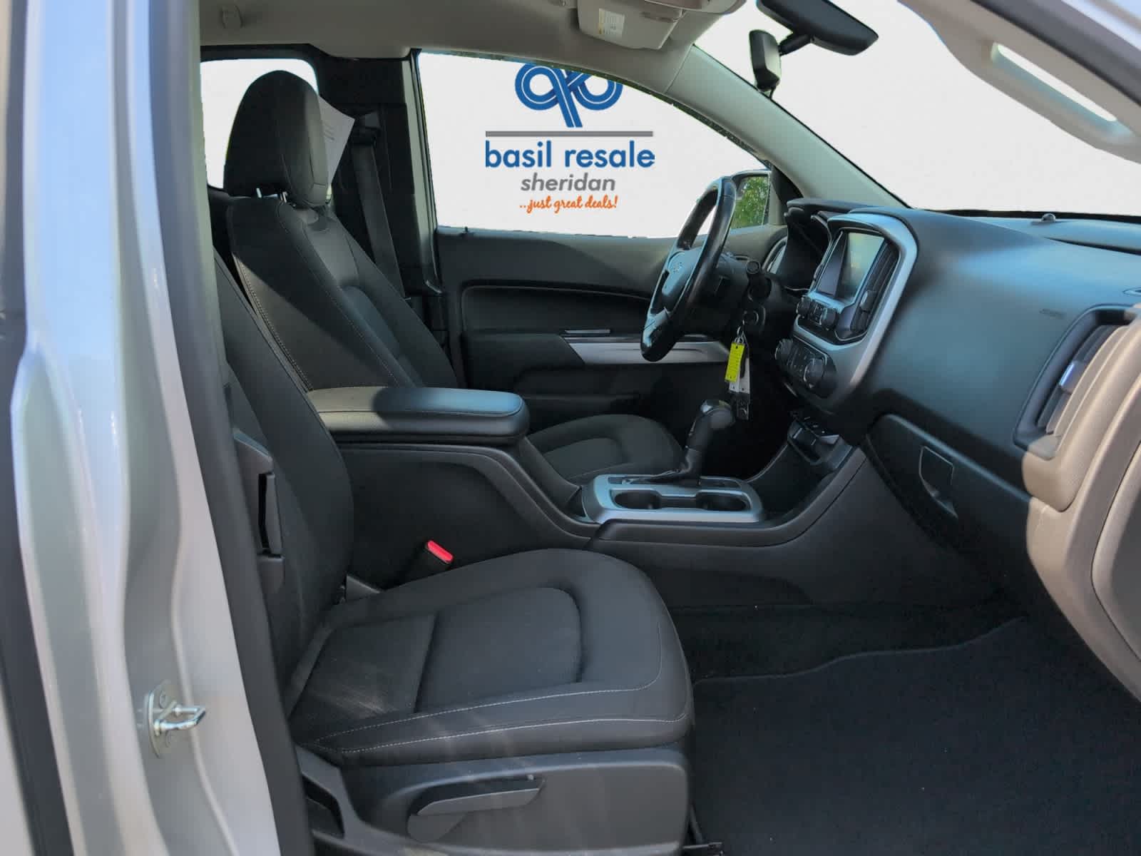 2018 Chevrolet Colorado LT photo 17