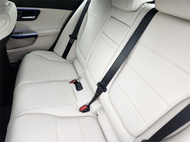 2025 Mercedes Benz C 300 4MATIC photo 12