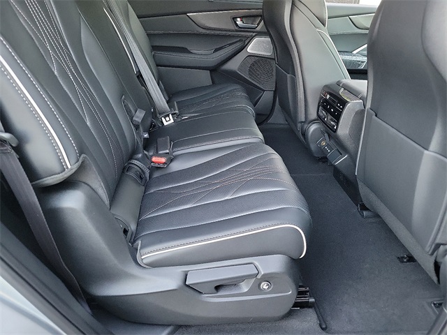 2026 Acura MDX Advance SH-AWD photo 17