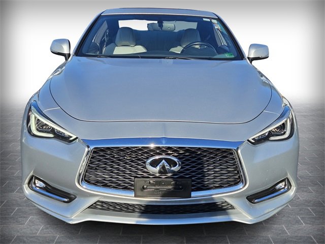 2018 Infiniti Q60 3.0t Luxe photo 2