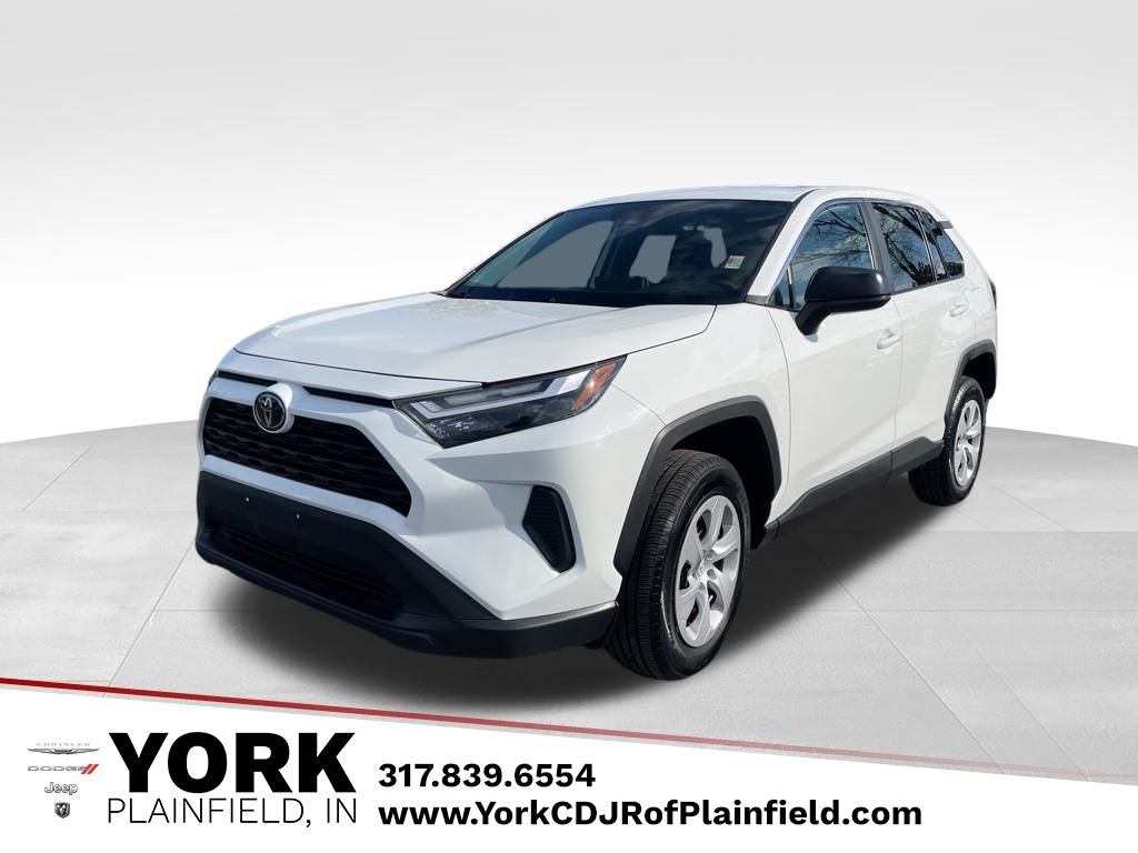 2024 Toyota RAV4 LE