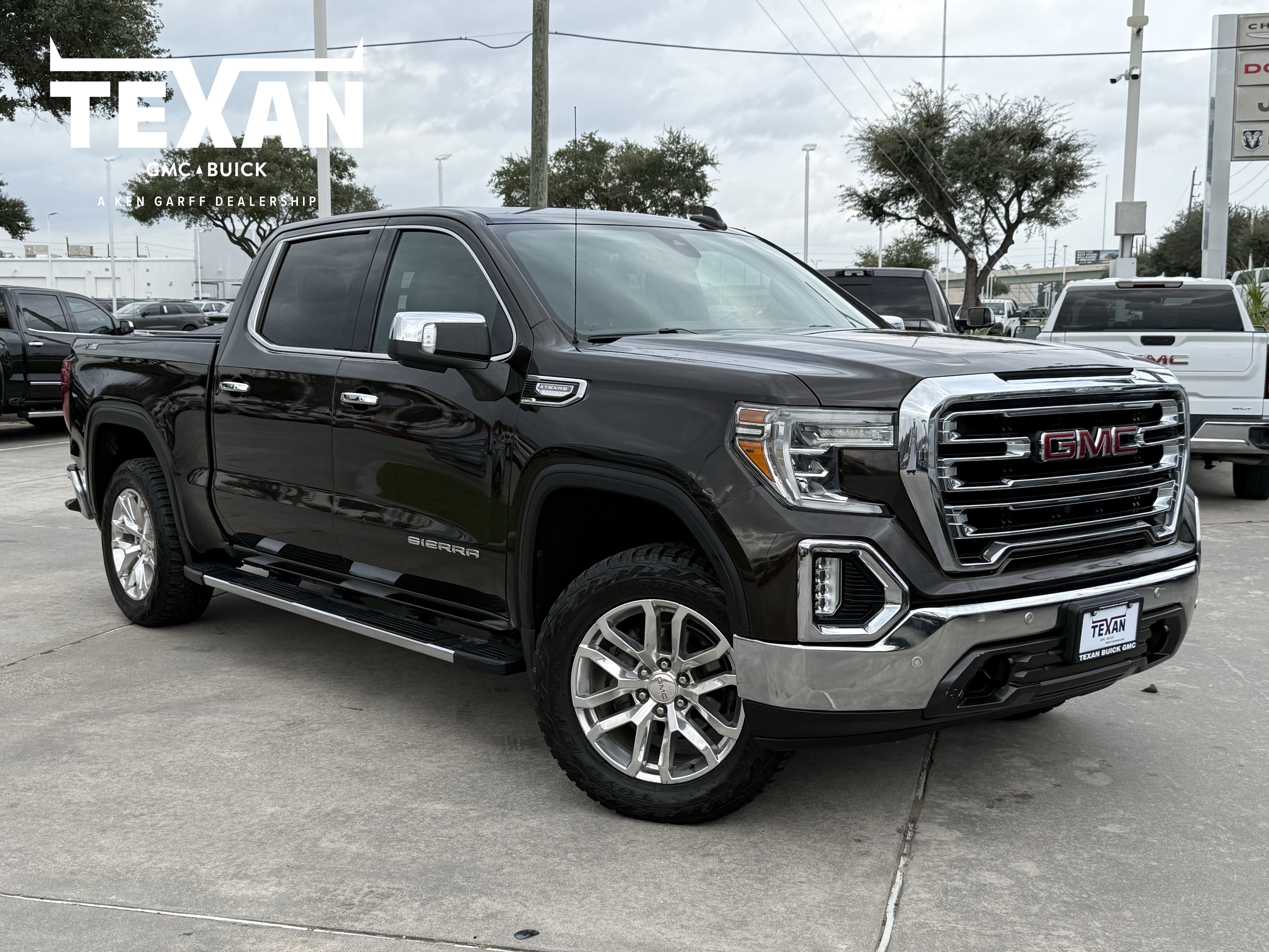 2019 GMC Sierra 1500 SLT's photo
