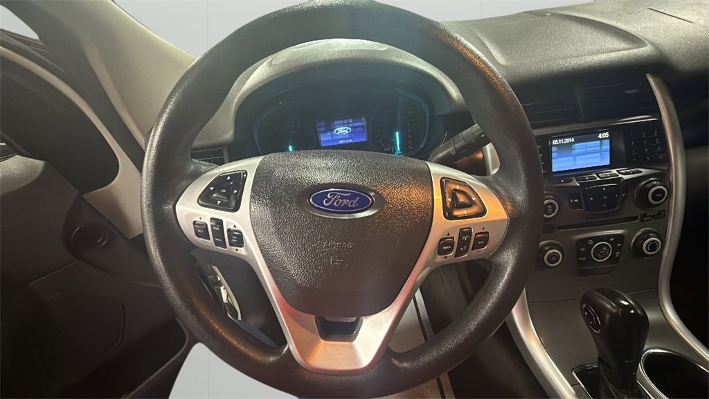 2013 Ford Edge SE photo 32