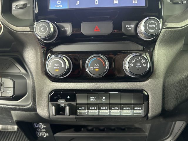 2025 Ram 2500 Tradesman photo 15