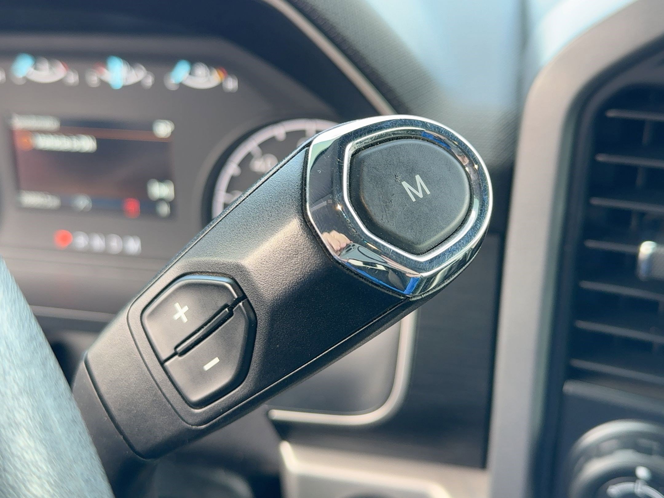2021 Ford F-150 XLT photo 22