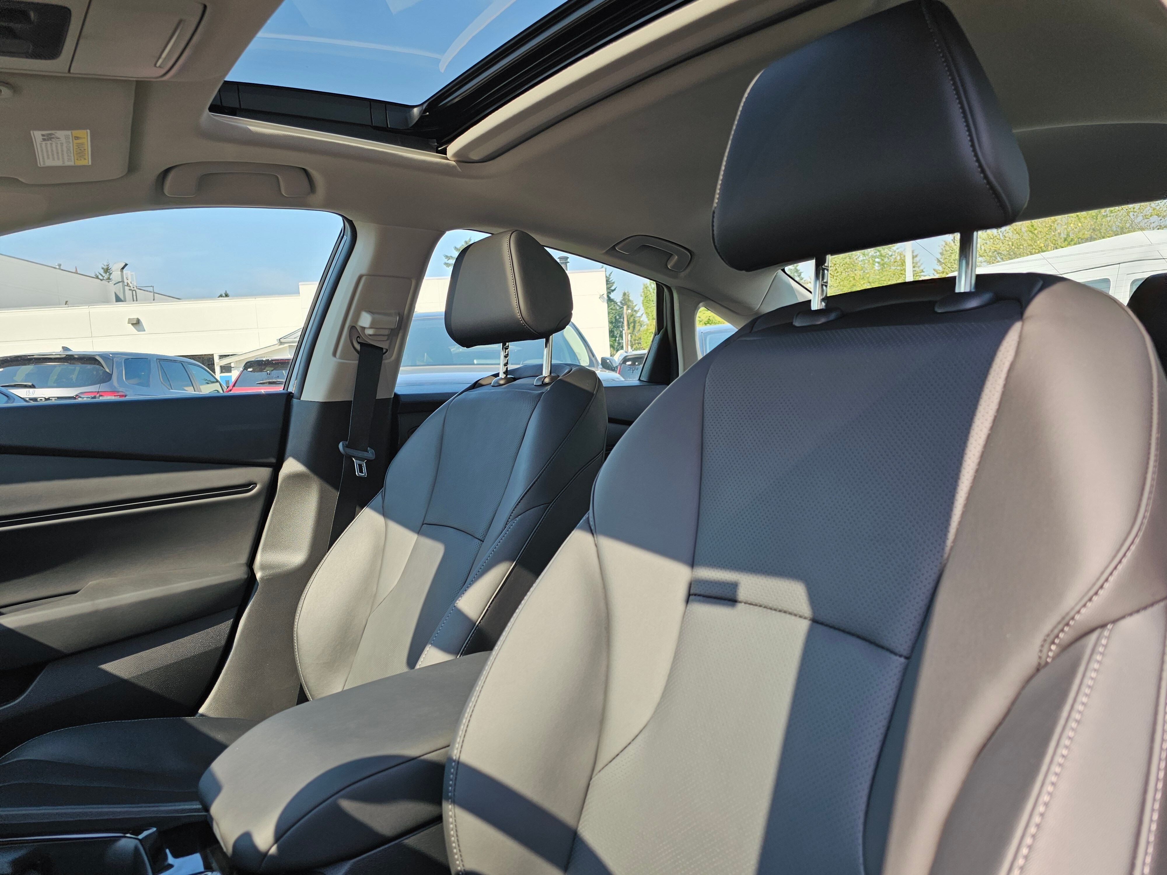 2025 Honda Accord Hybrid EX-L photo 9
