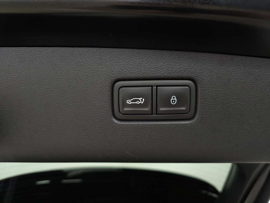 2023 Genesis GV70 3.5T Sport Advanced photo 4
