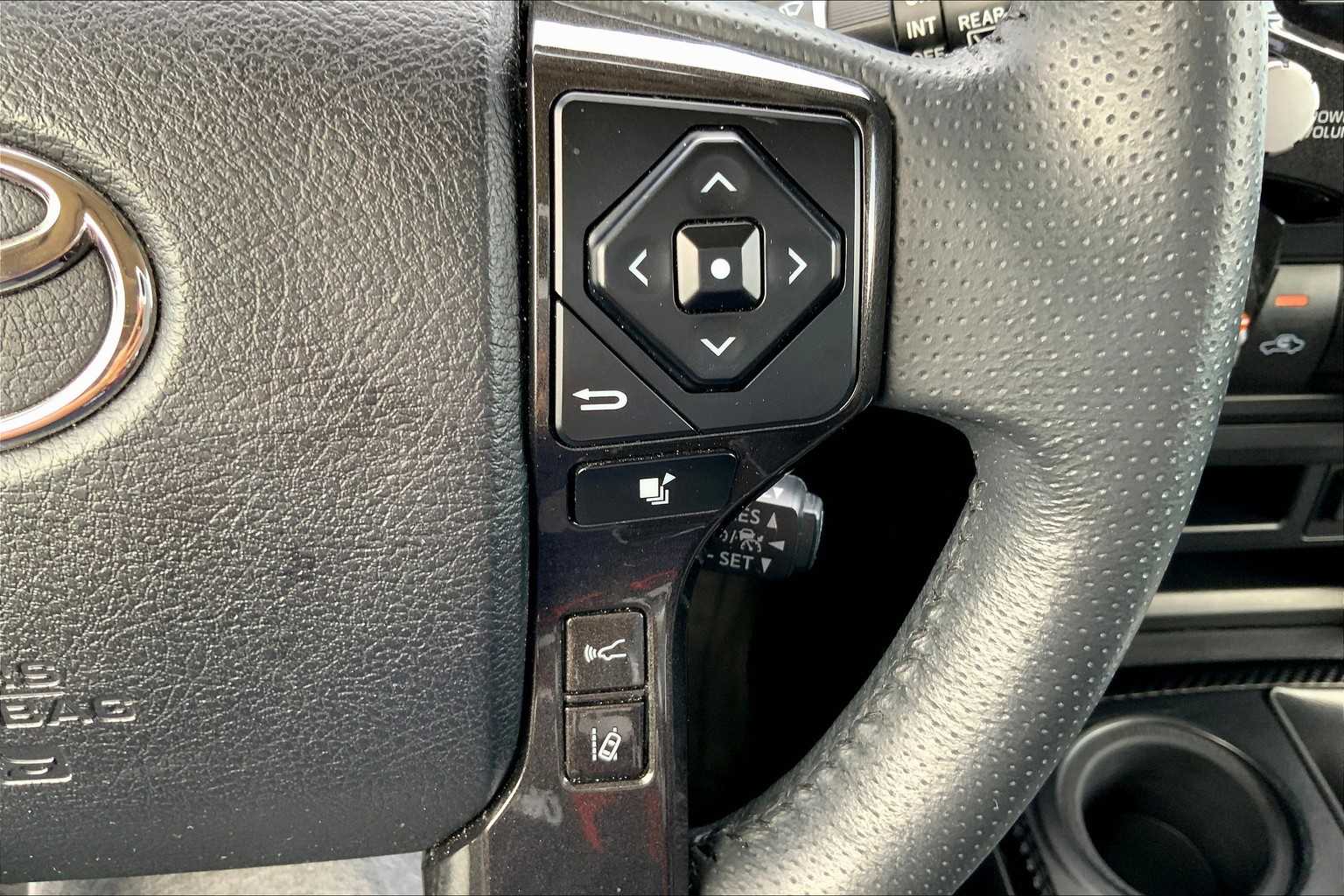 2021 Toyota 4Runner TRD Premium photo 19