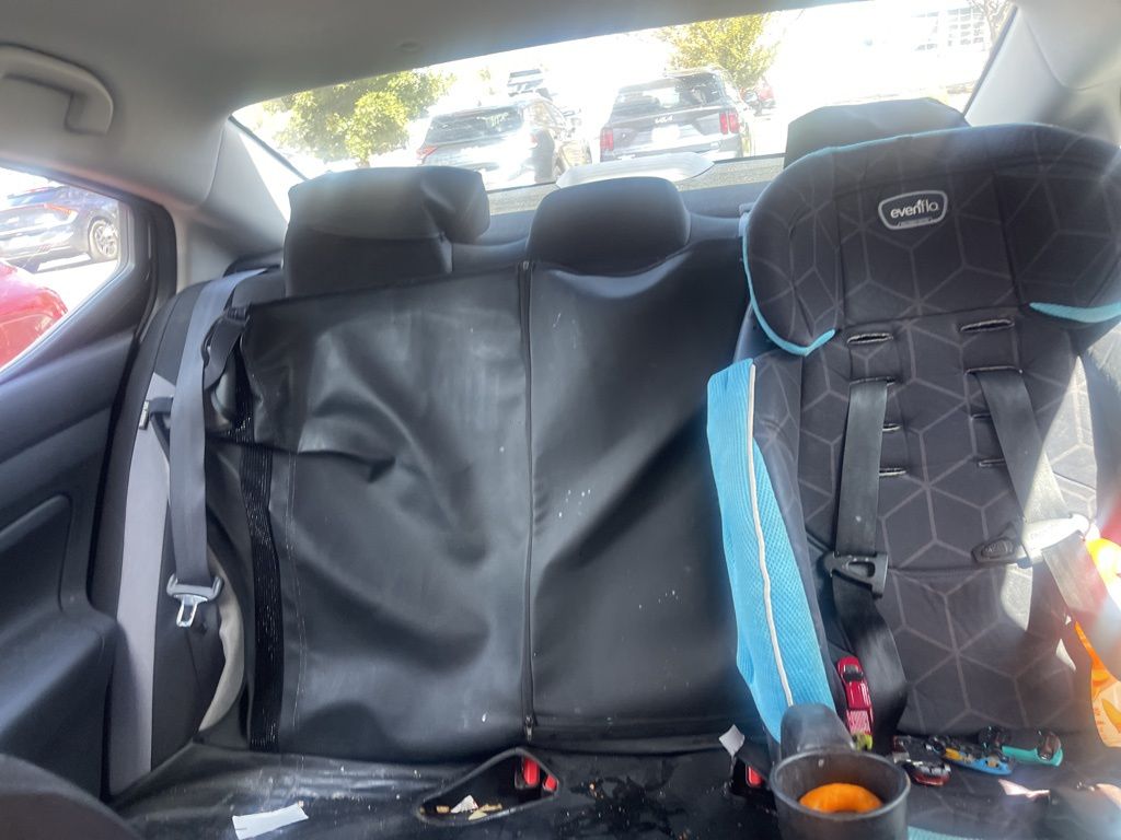 2025 Nissan Versa 1.6 S photo 12
