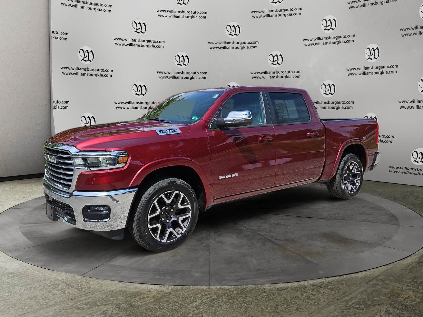 2025 RAM Ram 1500 Pickup Laramie's photo