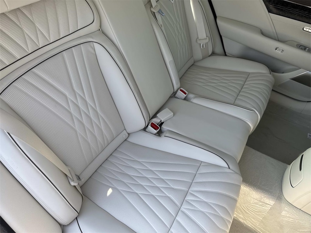 2026 Genesis G90 3.5T E-Supercharger photo 28