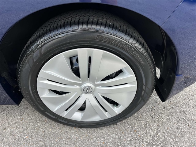 2023 Nissan Leaf S photo 10
