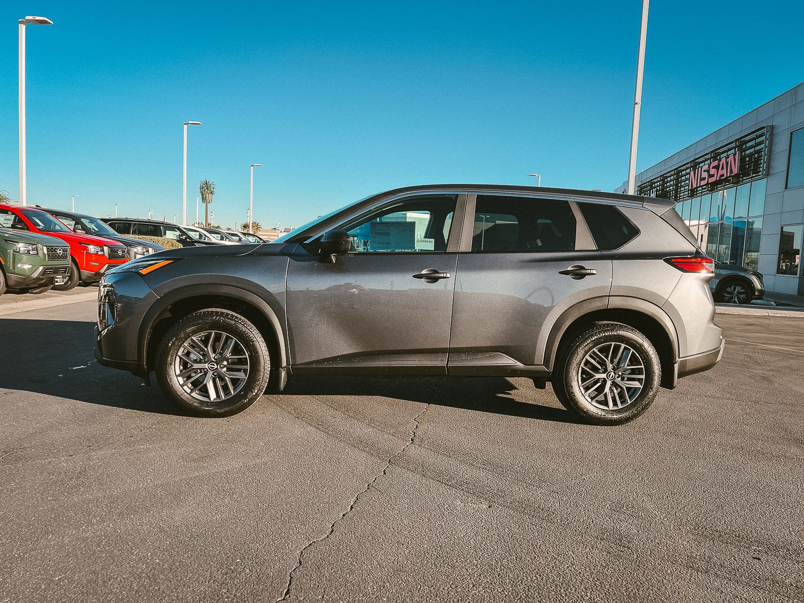 2026 Nissan Rogue S photo 4