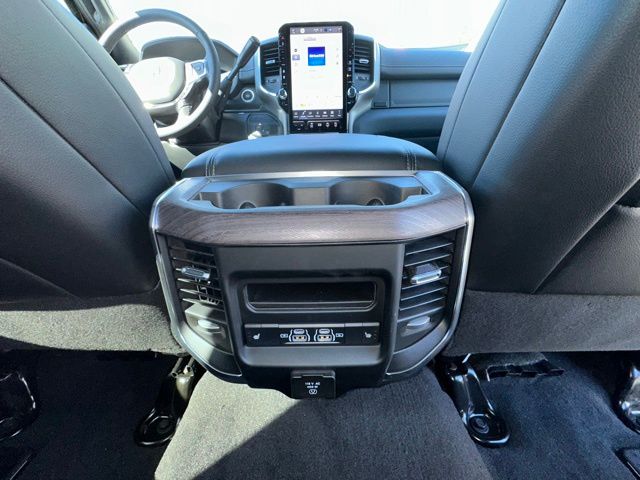 2025 Ram 2500 Laramie photo 31