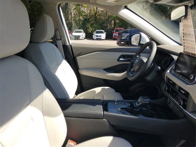 2025 Nissan Rogue SV photo 23