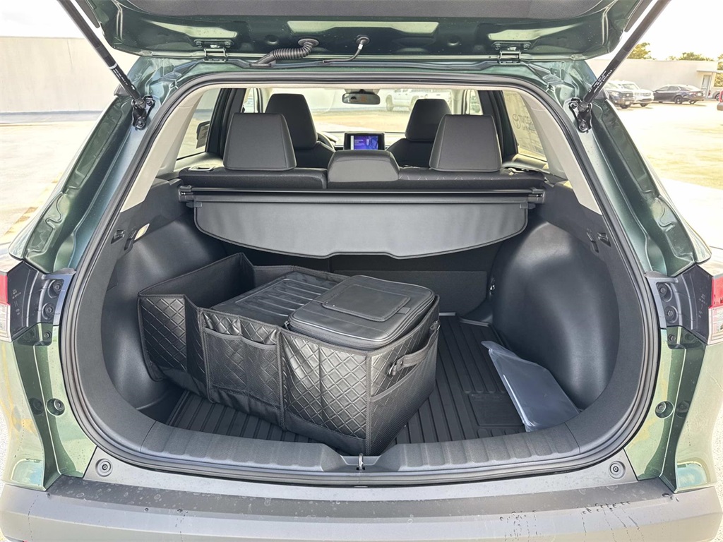 2026 Toyota Corolla Cross LE photo 3