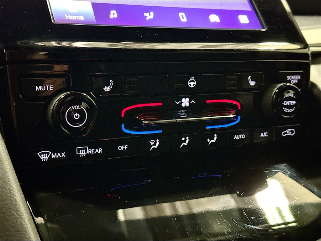 2021 Jeep Grand Cherokee Altitude photo 32