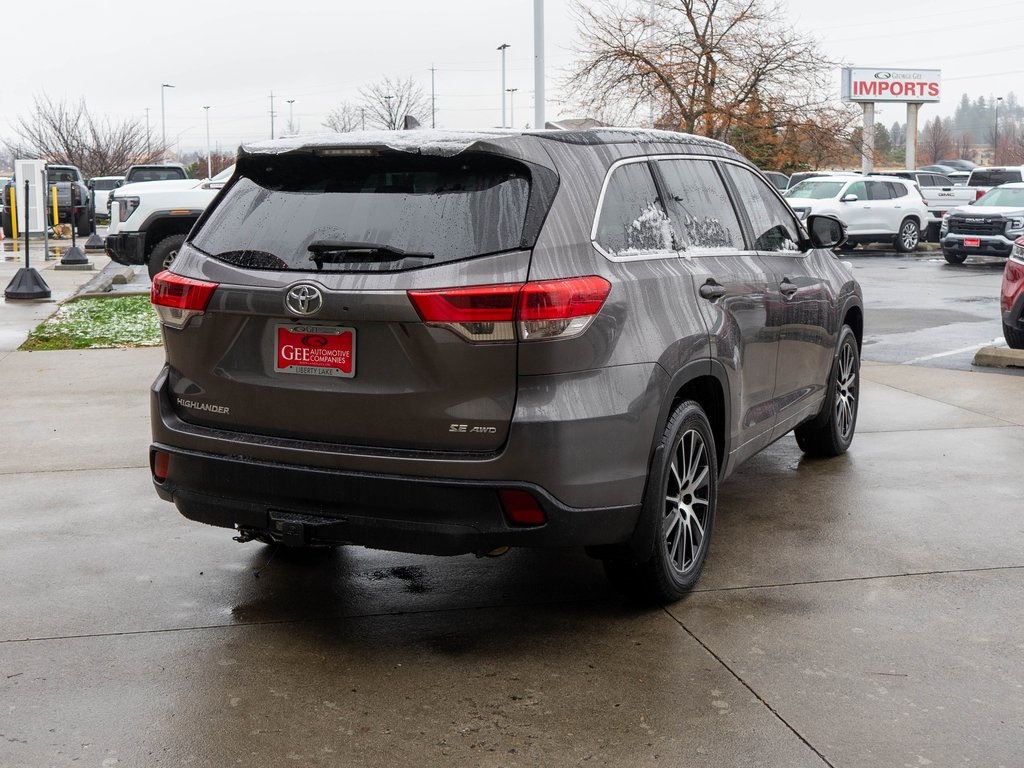 2018 Toyota Highlander SE XLE photo 4
