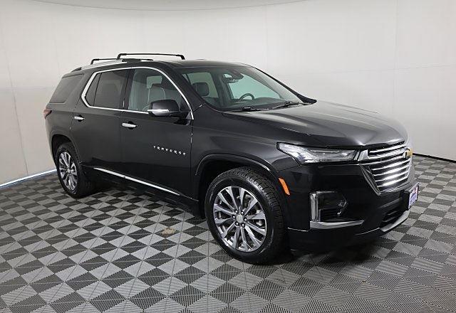 2022 Chevrolet Traverse Premier photo 2