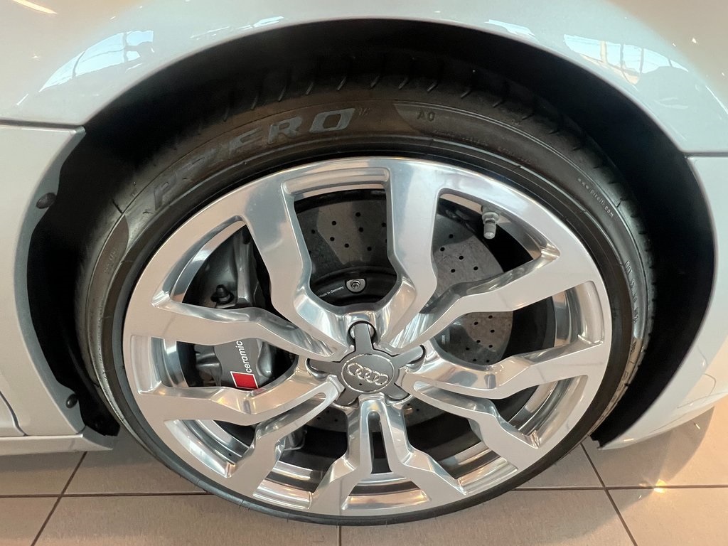 2012 Audi R8 5.2 photo 4
