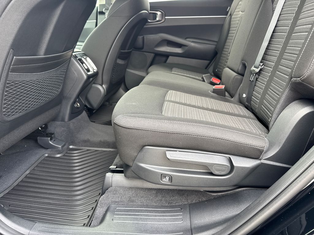 2026 Kia Sorento LX photo 20