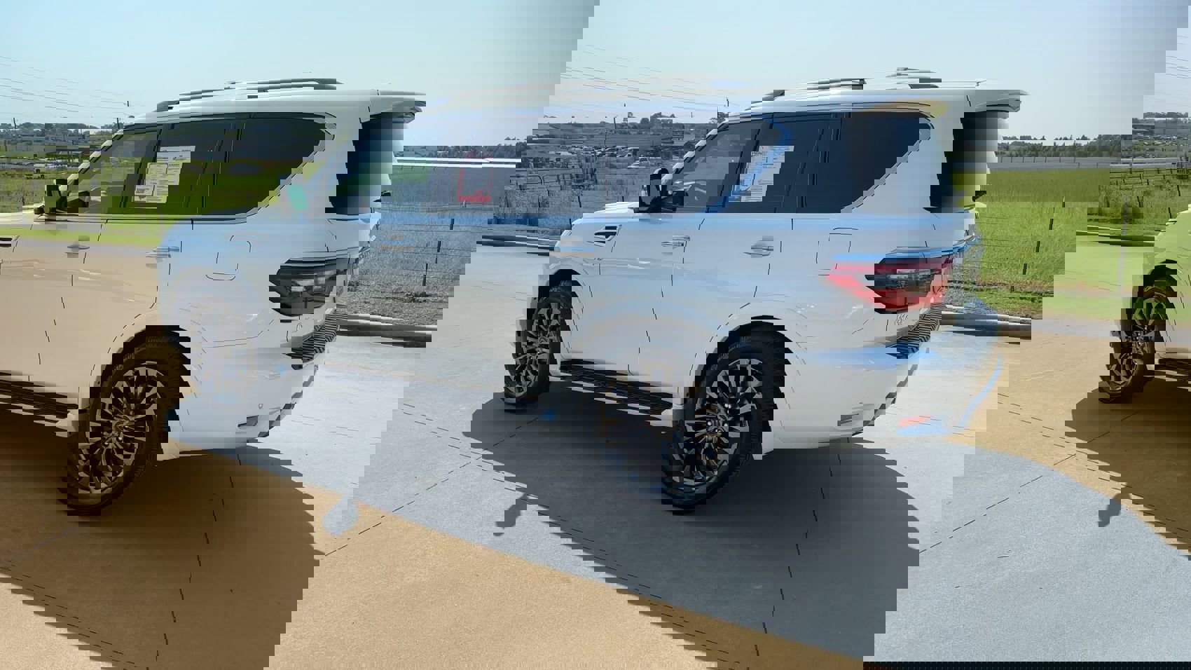 2022 Nissan Armada Platinum photo 5