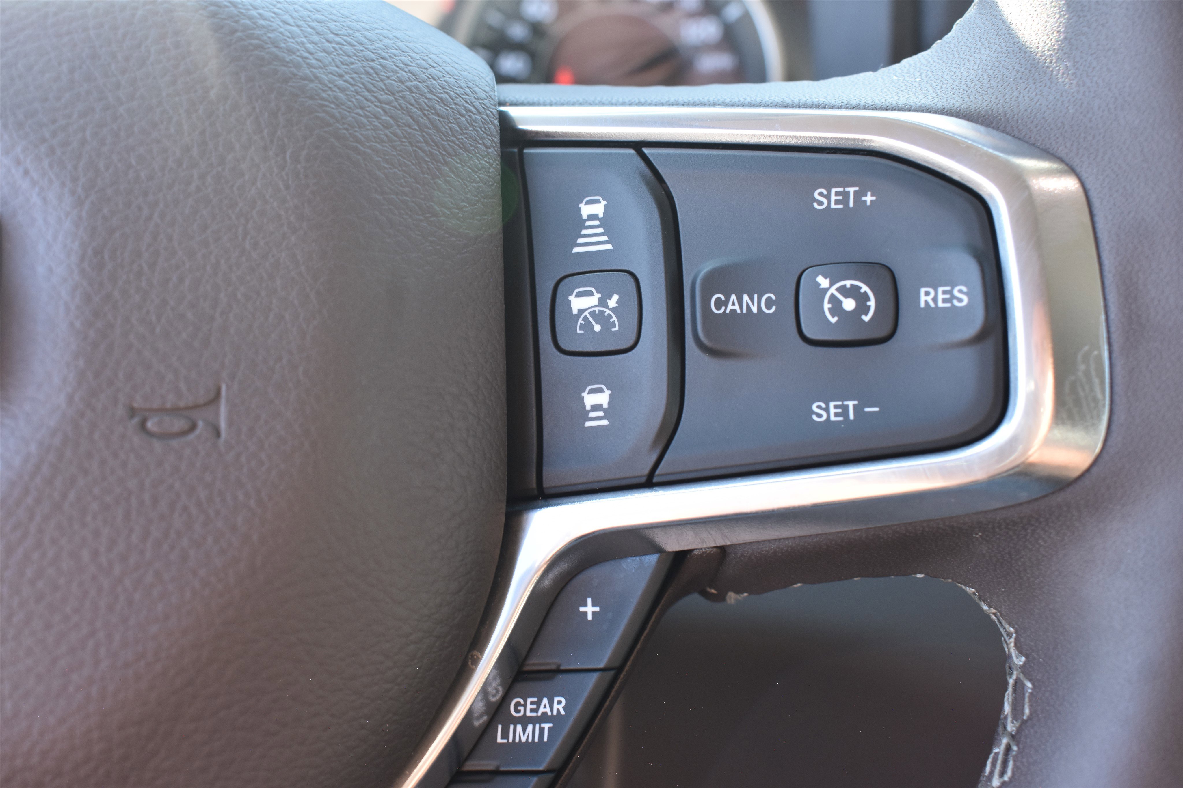 2025 Ram 1500 Laramie photo 11
