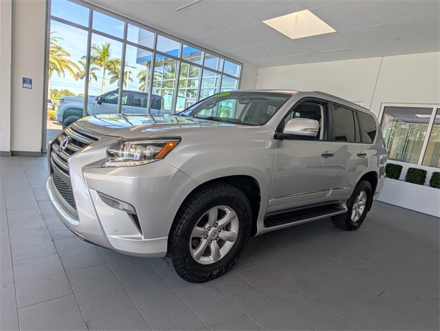 2018 Lexus GX 460 photo 3